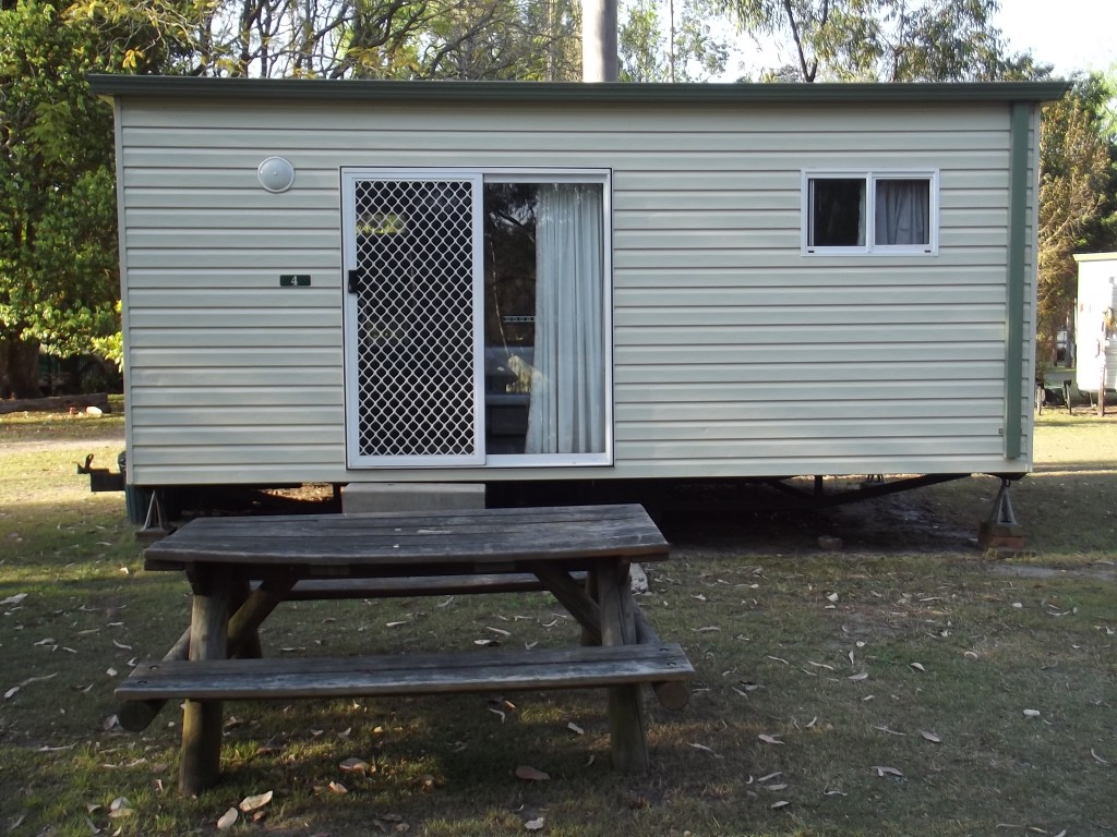 Van 4